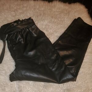 NWOT Never Worn.Vegan Leather Tie Waist Belted Black Wide Leg Baggy Pants S
